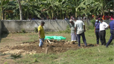 Death after drinking ‘toxic liquor’: 4 bodies exhumed in Chuadanga