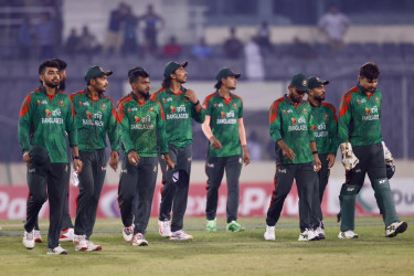 West Indies edge Bangladesh after Super Over drama
