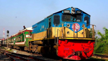 Train accident in Rajshahi, two coaches off track