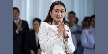 Thailand’s ex-PM Paetongtarn quits as party leader