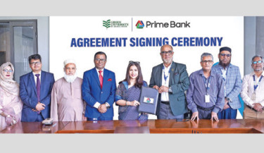 Prime Bank PLC, in collaboration with Green University of Bangladesh, organises a seminar titled “Financial Inclusion: Engaging & Inspiring Youth in Banking” under its flagship PrimeAcademia initiative. Prof Dr Mohammad Shorif Uddin, vice-chancellor of Green University of Bangladesh, attended the programme as the chief guest.	 PHOTO: COURTESY
