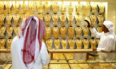 Gold prices in Dubai continue to fall