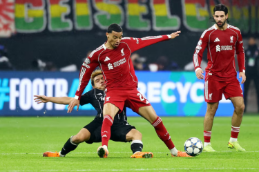 Liverpool ends its poor run with a 5-1 thrashing of Frankfurt