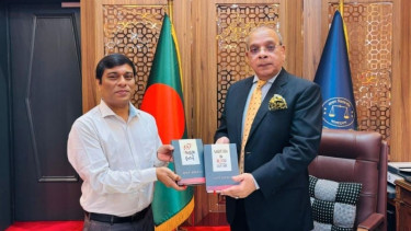 BSS MD presents two publications to Chief Justice