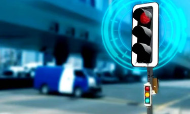 Dubai to launch smart traffic system linking signals to cars