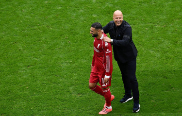 Liverpool boss Slot backs Salah to end goal drought