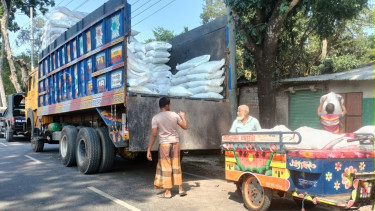 416 bags of fertilizer unauthorised for sale seized in Lalmonirhat