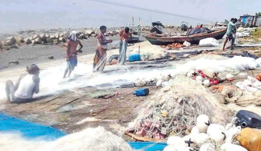 Fishermen set to return to Meghna as 22-day hilsa ban ends