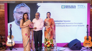 Dr Ruskin receives Green Delta–BRAC Bank Tara Award for cancer awareness advocacy