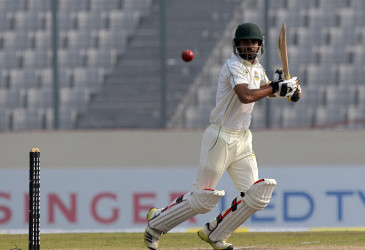 Marshall’s century steadies Dhaka