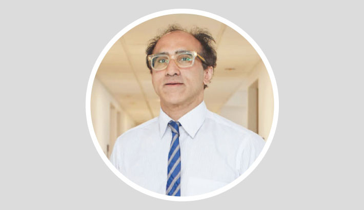 How a British-Bangladeshi surgeon
is helping the blind see again