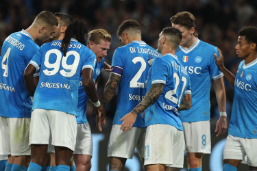 Napoli go top with slump-ending win over Inter but lose De Bruyne