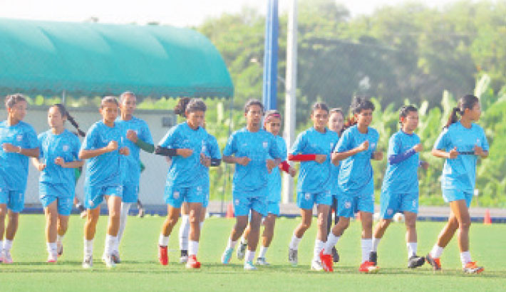 ‘I live in real world, not in La La land’