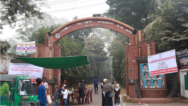 DU’s Zahurul Huq Hall bans smoking in public areas