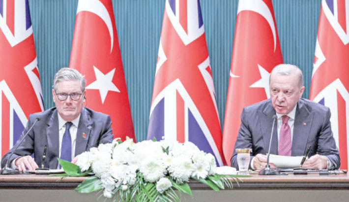 UK, Turkey sign $11-b Eurofighter deal as Starmer visits