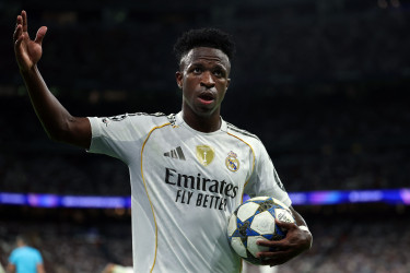 Real Madrid's Vinicius says sorry for Clasico substitution huff