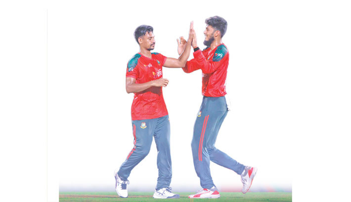 From chaos to control: A comeback to remember at the death