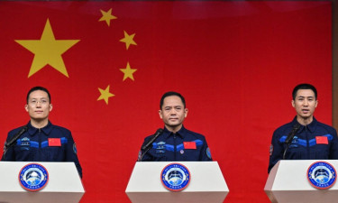 China to send youngest astronaut, mice on space mission this week
