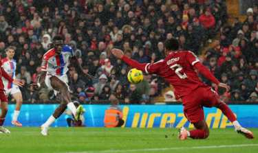 Liverpool thrashed by Palace