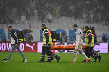 Marseille midfielder Nadir stable after on-pitch collapse