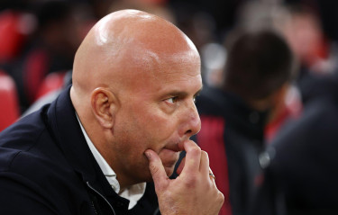 Liverpool must snap losing 'habit', says under-fire Slot