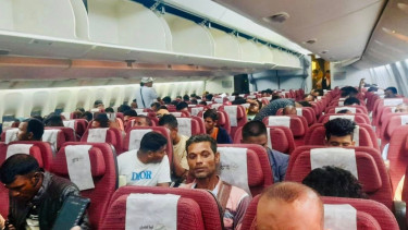 Another 310 Bangladeshis return home from Libya