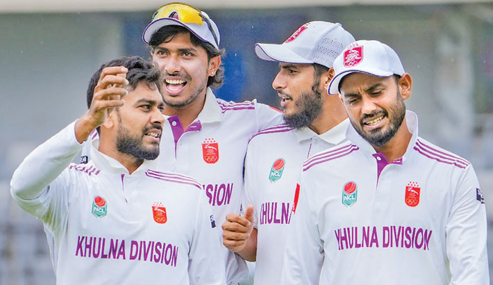 Spinners dominate on rain-hit day at Mirpur