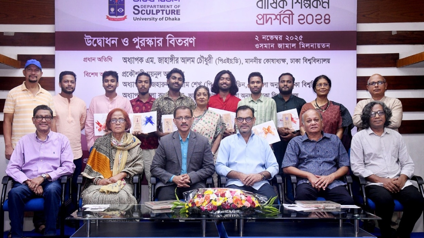 DU Sculpture dept's week-long annual art exhibition begins