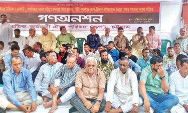 Cancellation of decision to appoint foreign operators at Ctg port demanded