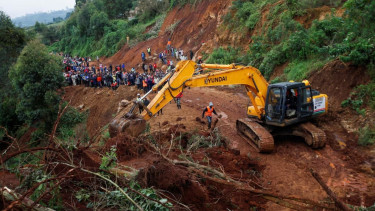 21 dead, 30-plus missing in Kenya landslide