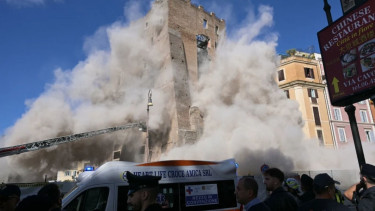 Medieval tower partially collapses in Rome, trapping worker