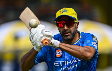 Indian great Ashwin out of Australia's BBL after knee surgery