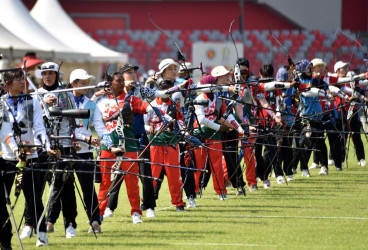 Recurve and Compound Archers Begin Battle in Sunday Qualifiers