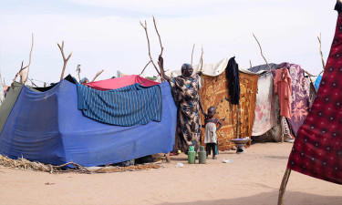 Sudanese city 'living in fear' as paramilitary threat looms