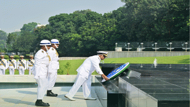 Pakistani naval chief pays tribute to Bangladesh Liberation War martyrs