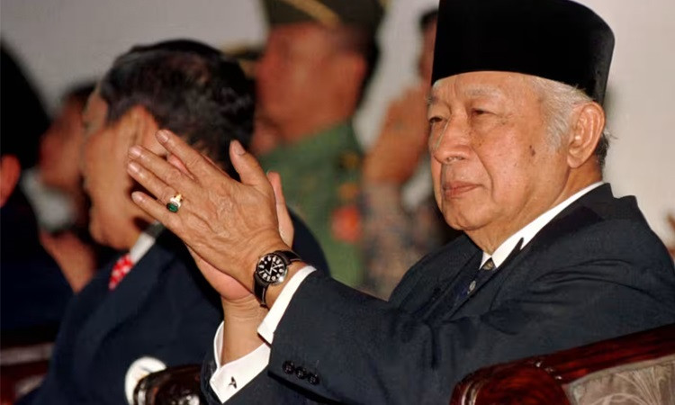 Indonesia names ex-president Suharto 'national hero'