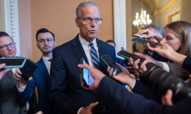 US senators reach deal that could end record shutdown