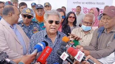 Foreign management needed to elevate Ctg port to int’l standards: Adviser