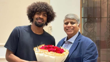 Hamza arrives in Dhaka to join Bangladesh team ahead of India clash