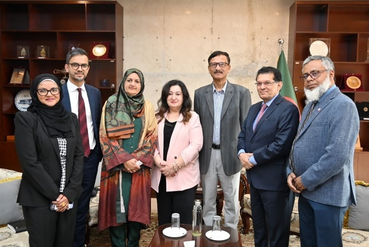 Foreign Adviser seeks Canada's help for Rohingya funding