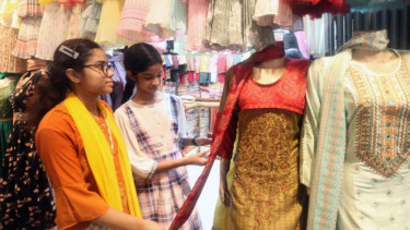 All shops, malls to remain open tomorrow across Bangladesh