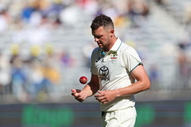 Hazlewood gets all-clear after Ashes scare but Abbott ruled out
