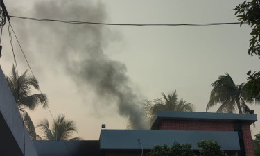 Fire erupts at house of Meherpur Police Superintendent