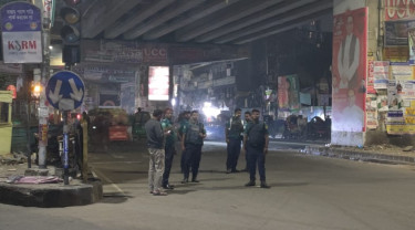 Crude bomb thrown from flyover in Mouchak