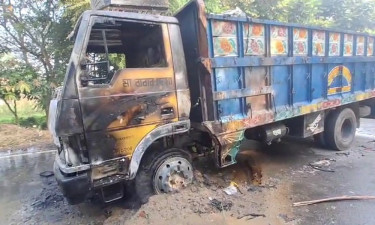 Two arrested after cocktail explosion and truck fire at Padma Bridge’s Jajira end