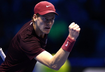 Sinner sinks Zverev to reach ATP semis