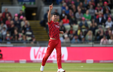 England great Anderson to play on for Lancashire