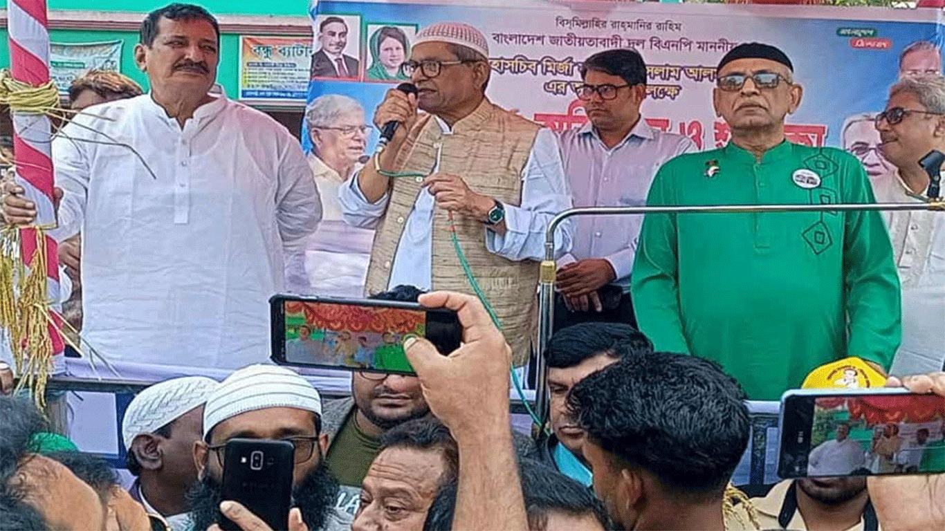 Certain political party trying to create division within BNP: Fakhrul