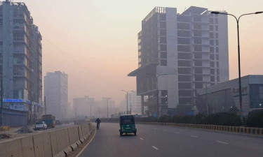 Dhaka feels first touch of winter as temperature drops to 18°C
