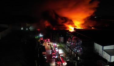 Big explosion rocks industrial area outside Argentine capital